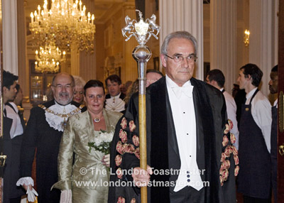 Beadle Richard Birtchnell leading the procession at a Wheelwrights' banquet in Mansion House including the Rt Hon The Lord Mayor Ian Luder and the Lady Mayoress. Photo kindly supplied by Sharp Photo